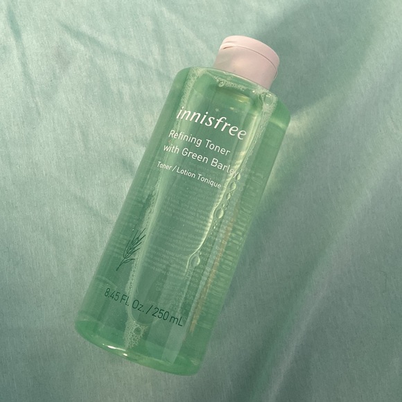 Innisfree Refining Toner with Green Barley - Picture 2 of 5